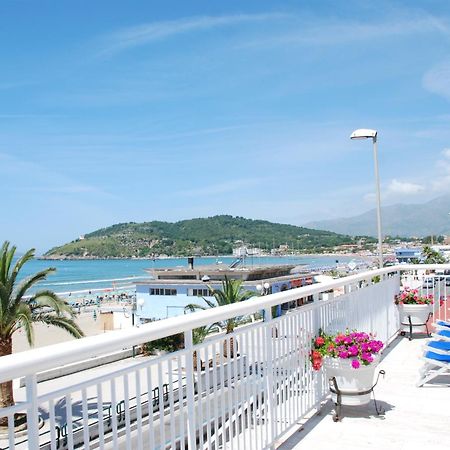 Hotel Villa Eleonora Скаурі Екстер'єр фото
