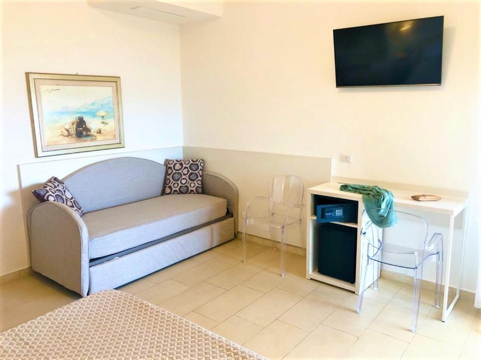 Hotel Villa Eleonora Скаурі Екстер'єр фото