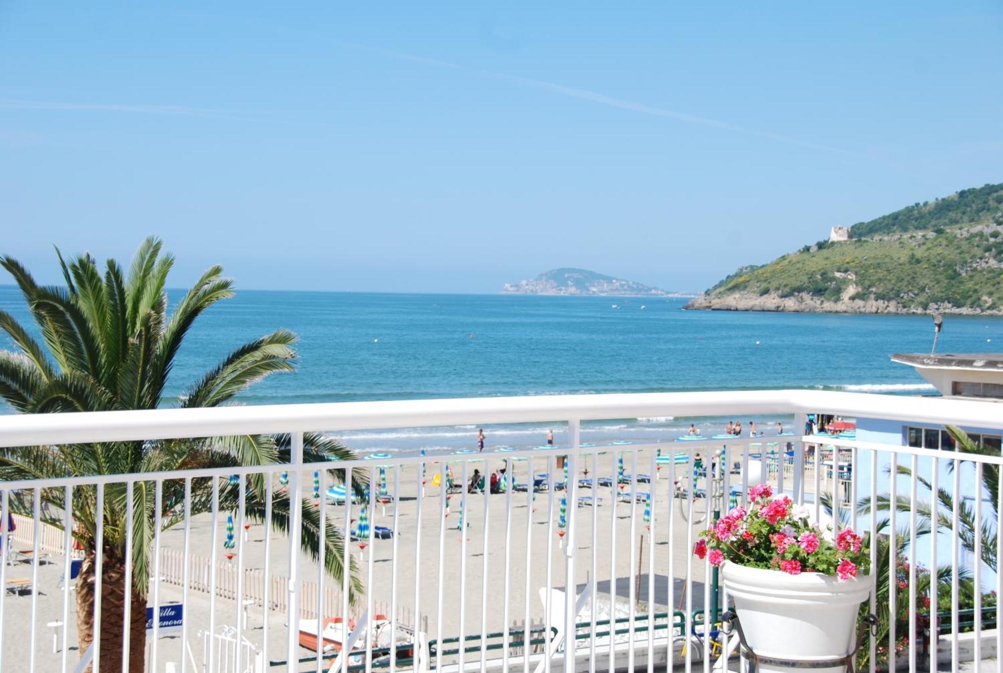 Hotel Villa Eleonora Скаурі Екстер'єр фото