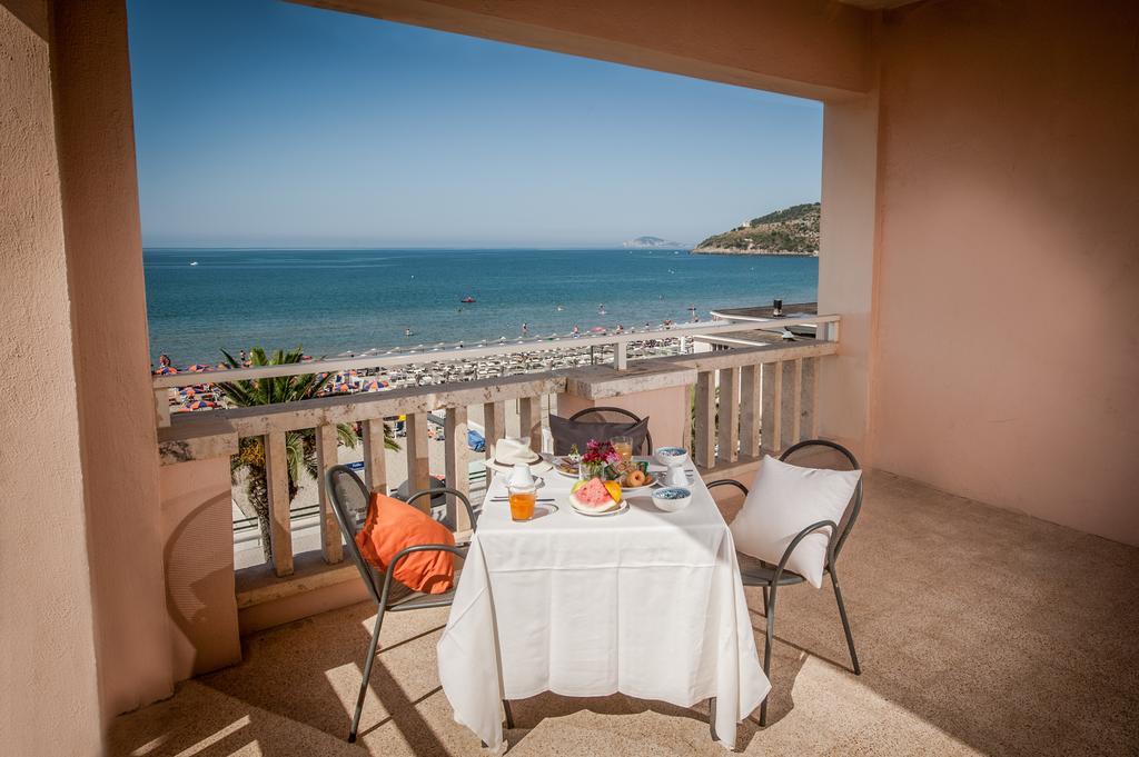 Hotel Villa Eleonora Скаурі Екстер'єр фото