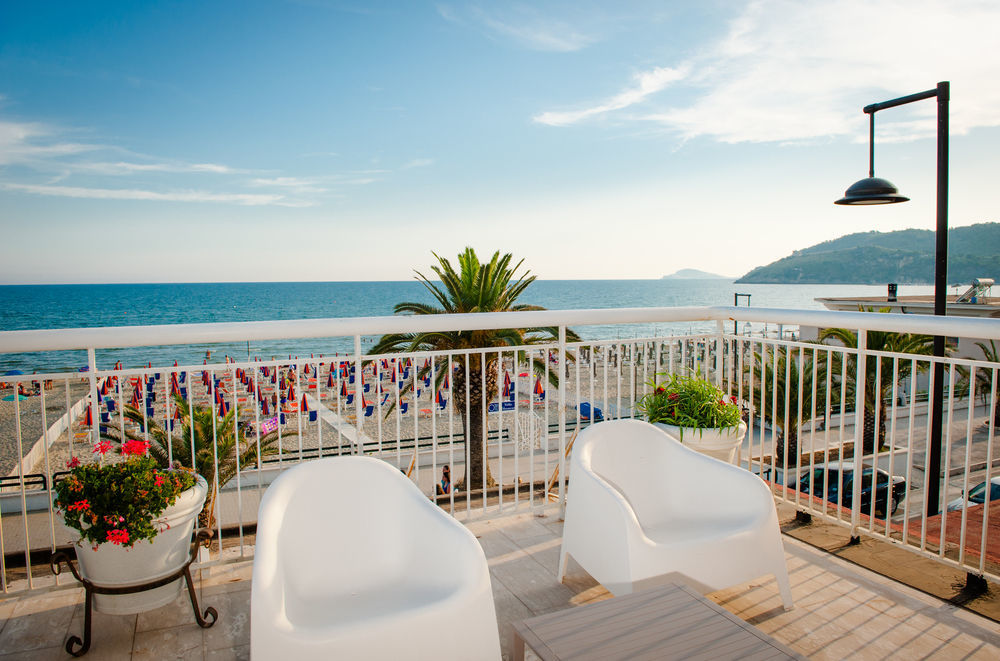 Hotel Villa Eleonora Скаурі Екстер'єр фото