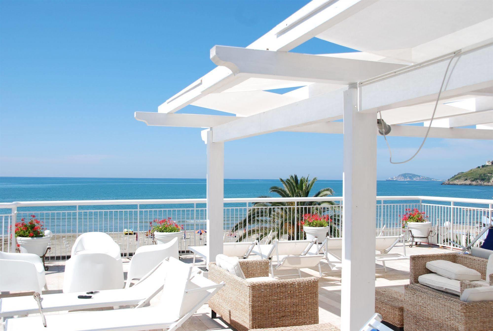 Hotel Villa Eleonora Скаурі Екстер'єр фото